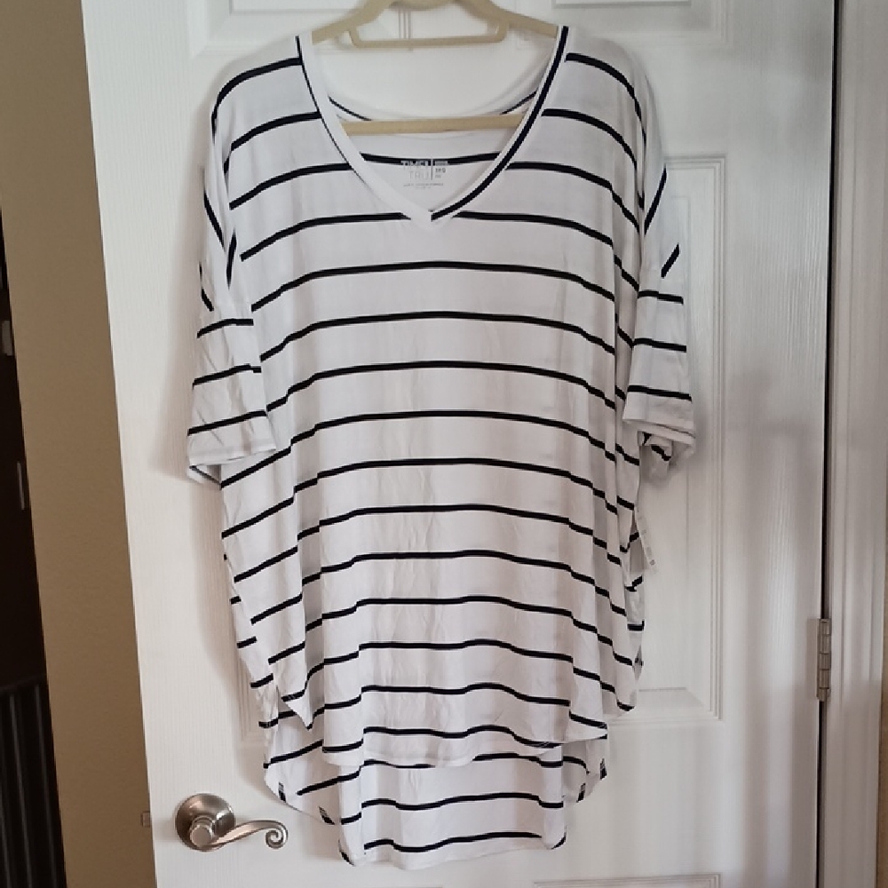 New! Time & Tru Stripped Short Sleeve Size 3X T-Shirt (b200)